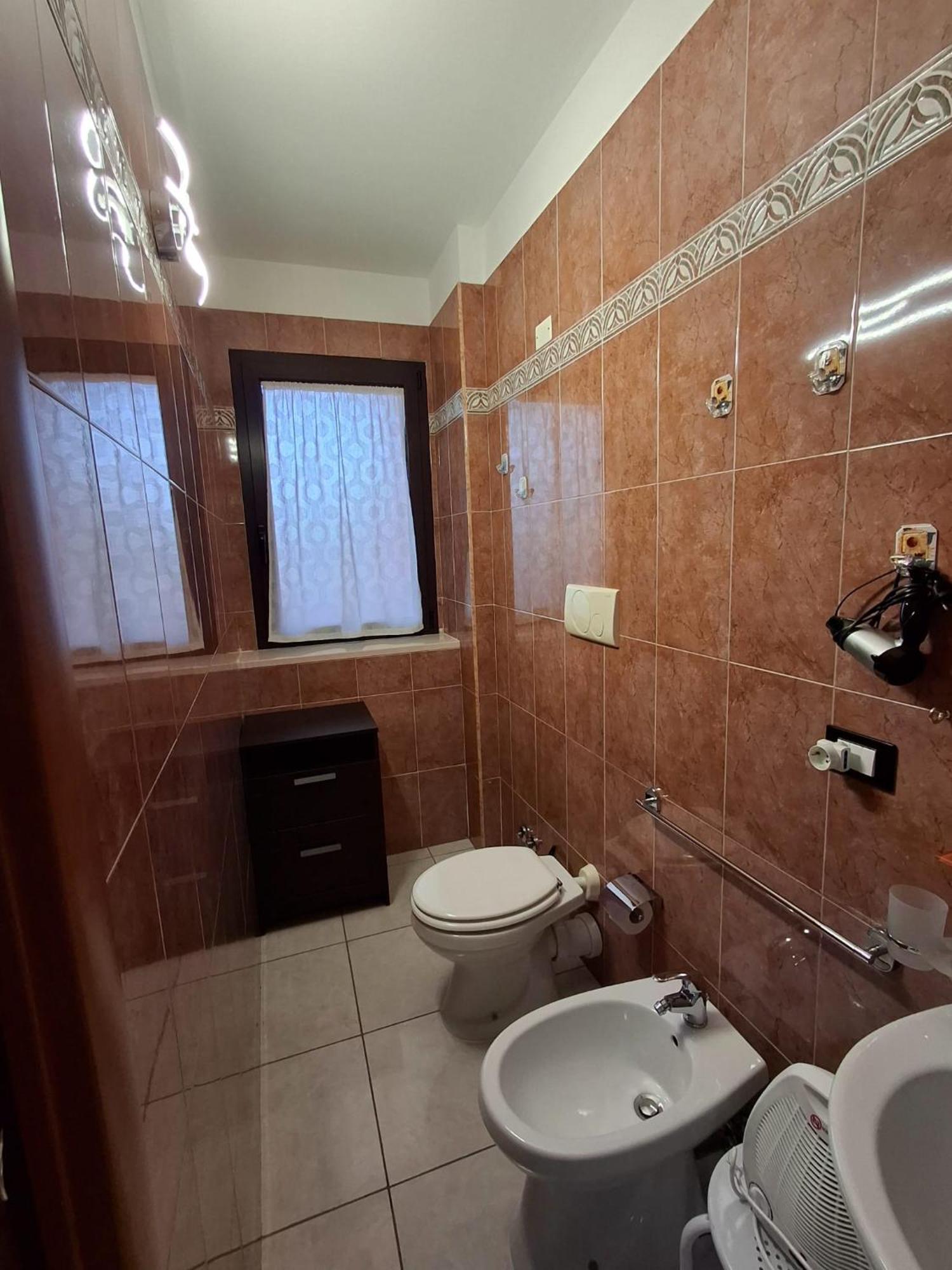 B&B La Ninfa Del Lago Лезина Экстерьер фото