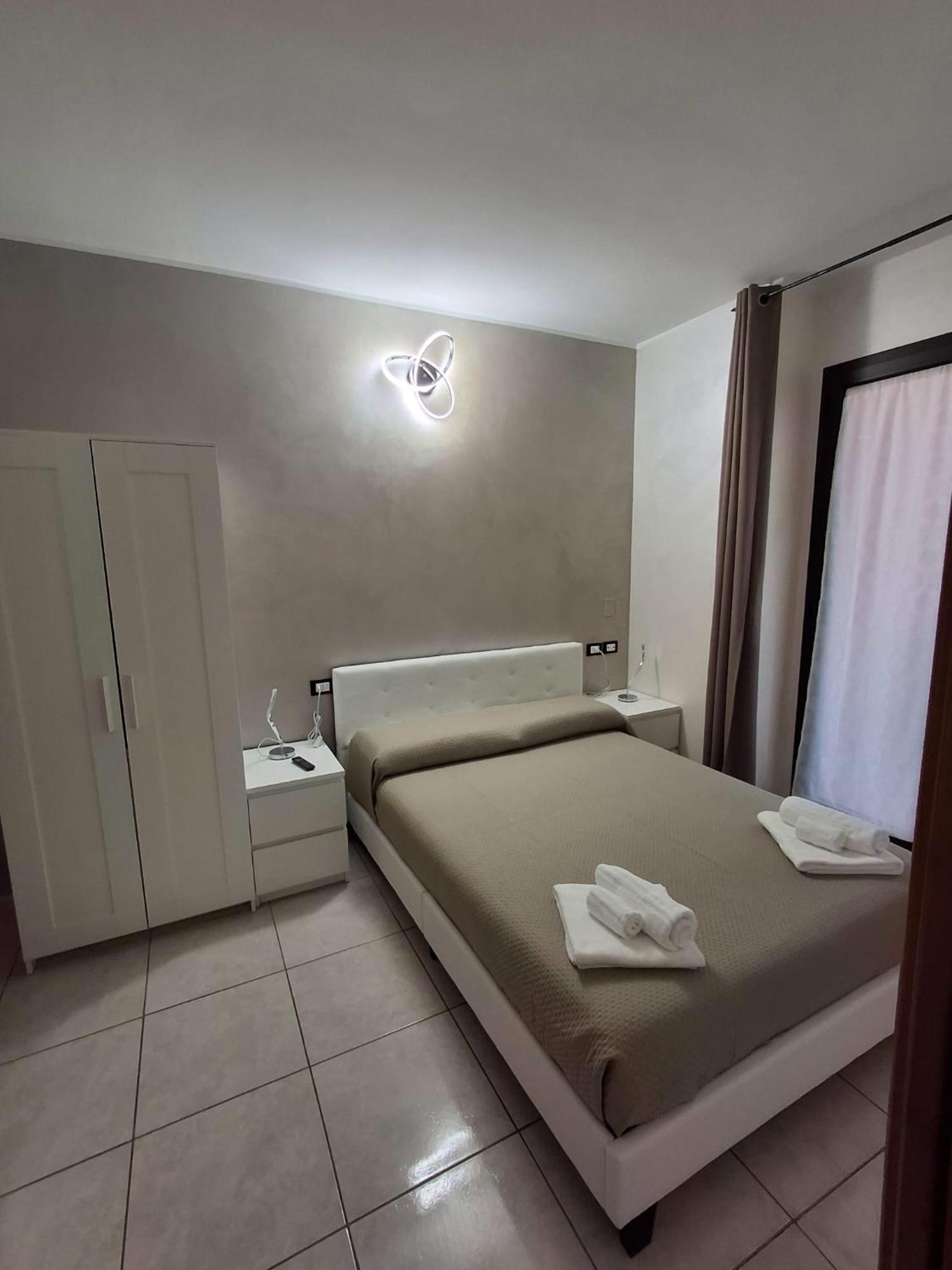 B&B La Ninfa Del Lago Лезина Экстерьер фото