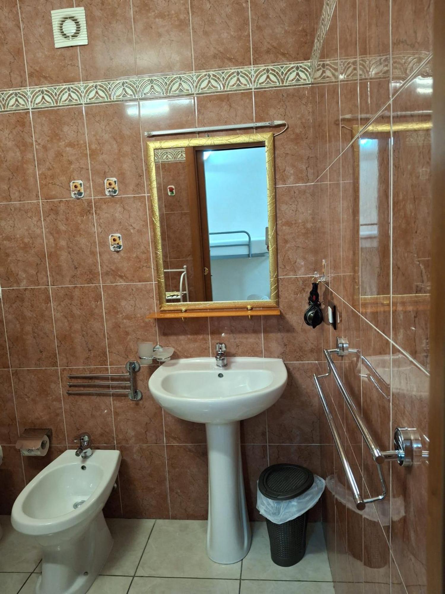B&B La Ninfa Del Lago Лезина Экстерьер фото
