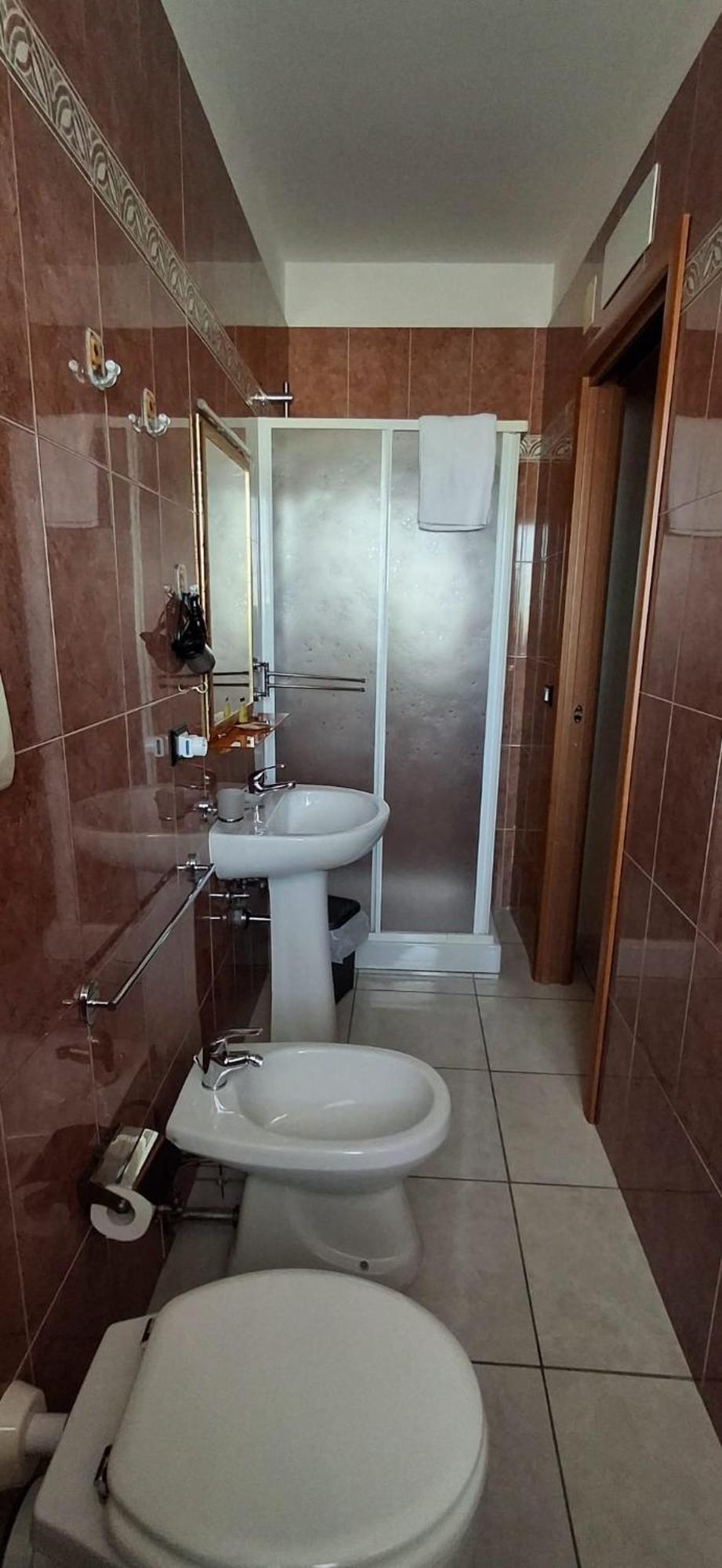 B&B La Ninfa Del Lago Лезина Экстерьер фото