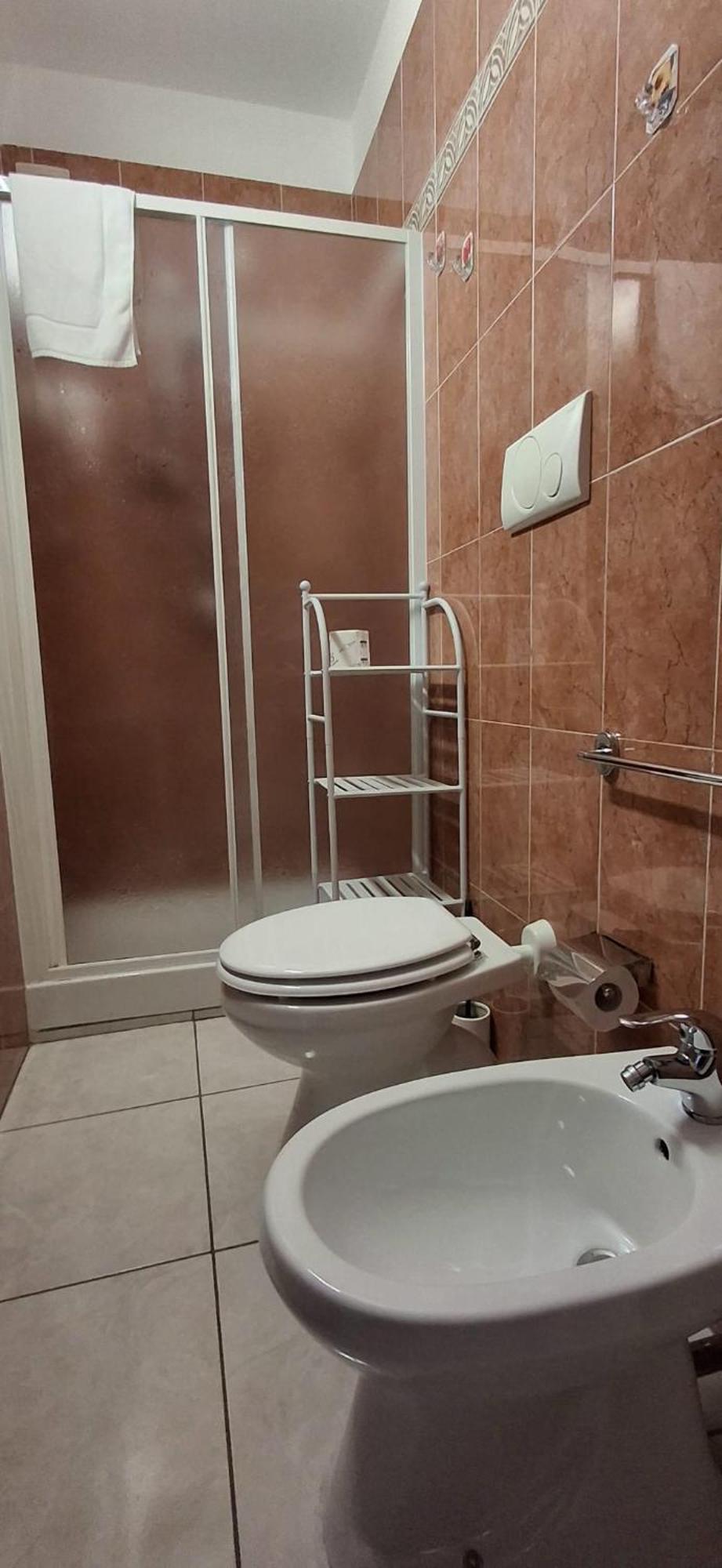B&B La Ninfa Del Lago Лезина Экстерьер фото